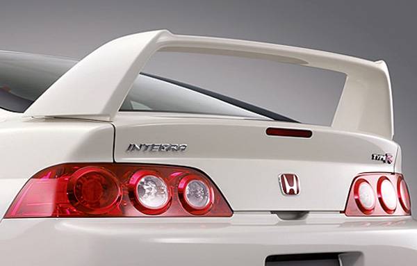 What is the difference between DC 5005 and DC 5008 honda jdm emblems?